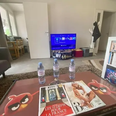 Cosy Appart A Balcon Tour Eiffel Paris